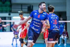 AD7BDA94-0D6D-4BE3-A30E-9AAA466ABC3C