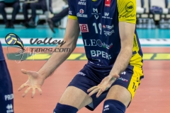 2C9A74E4-5D94-4A98-AFFC-5E69EF9A2585