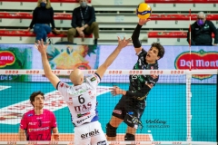 17CB61C0-19E7-40B1-9EE1-9A06C9DFDBB6