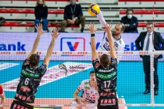 27CBE3C1-F041-4493-859D-9A5911EBF44D