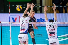 A8836AAD-8B66-4F29-A21B-80B70EB08311