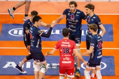 5995B24A-6890-47E6-BF36-172E01AF921D