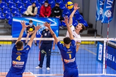 5B9C3E58-7AAD-4784-9ED3-7E9A96CA2B1C