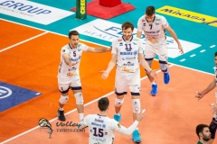 82EFEC00-176D-437B-ABEA-224CF15D75DB