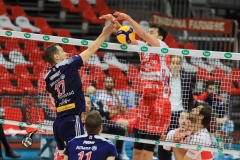 1AC63A90-3F19-4E71-A59B-9DDF5AE777AC