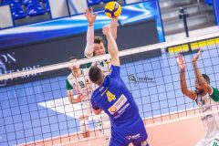 8D512FCC-48E8-4F30-ACF5-C6AB85D8D7C7