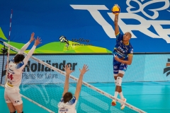 4F505427-649E-45FB-AA0E-220311F965F9