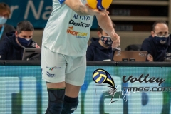 E9028299-B084-41DA-BEE1-5CFFC3AAA21B