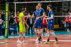 43E7DC00-414F-4672-9F6C-70922D4C0BB9