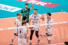 3EA29EEE-797E-4FA4-B53E-278DEBA3F5E8