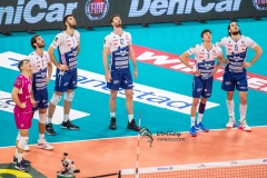 3F1AFE5B-DA61-4D88-9E87-AC1CA2F7E07D