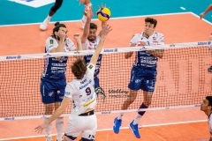 DB80DAB0-2A8D-4F33-BA50-73DAB53BE682