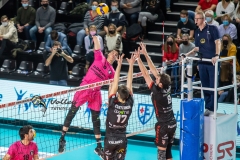 99C7C438-9BBA-4A40-A5EA-38C8A5504543