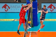 D73C9745-1A8C-43AA-8529-74597A924A41