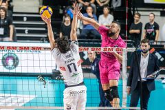 FEFC6E39-A3CE-47F1-8384-EFD29969F5DF