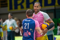 2F9F2F60-DDDA-4C30-8D3C-59AE74A7E40F