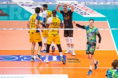 5685F280-CA8D-4D42-871E-5AEFEB34BE0C