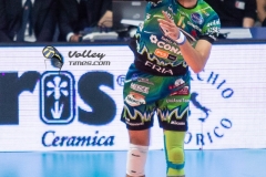 DEC72B75-72A8-4599-95E2-4D50B92012EE