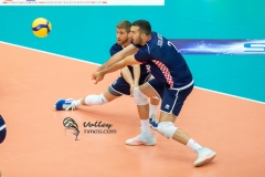 1CF2BC70-E267-436B-B16A-0F1BCC53F27C