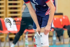 ACB28B74-0304-4F5C-A62C-2A2032822080