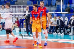 7F97A290-B1D2-4E5C-910E-D9F0517770E2