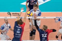 DE55E7C7-C7D0-4E02-9D3B-ACEDD32DEFC7