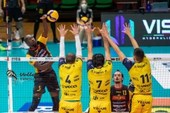 74EAD66D-6100-49C6-A7E5-02E8E1E34C0A