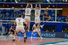 B4E29E66-82F5-4EE5-9787-6A5512519FD0