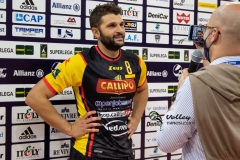 A70A3A89-9A63-4D55-9BD7-EC3E3CD103C3