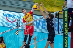DD7CA332-58A3-4DCE-BC38-5C76CAE8AD7B