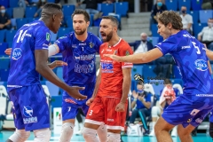 5215F822-75B3-4442-8C8D-1C2A27BB880B