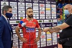 CE03B906-C18D-4EBD-8302-F145F85B1EA3